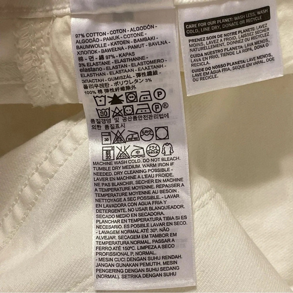 LEVI'S 712 Mid Rise Slim Through Hip‎ and Thigh Jeans in White Wash - Picture 8 of 9